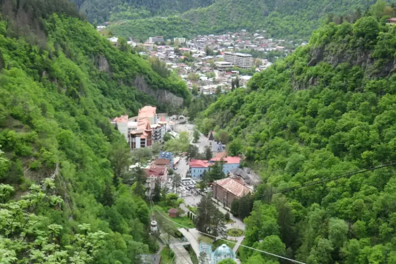 شهرهای توریستی گرجستان برجومی شهرهای توریستی گرجستان برجومی