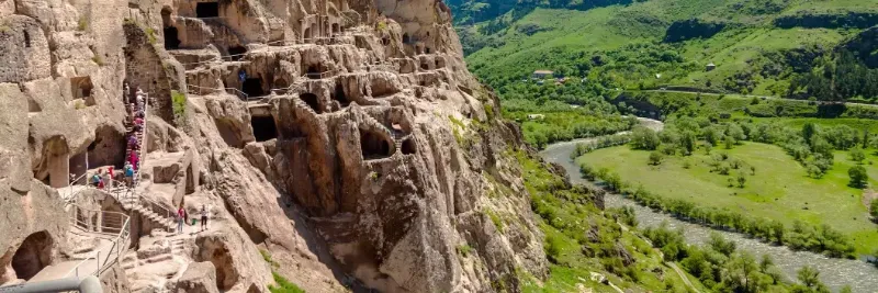 شهرهای توریستی گرجستان واردزیا شهرهای توریستی گرجستان واردزیا