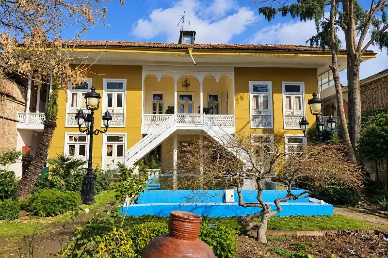 خانه ابریشمی رشت