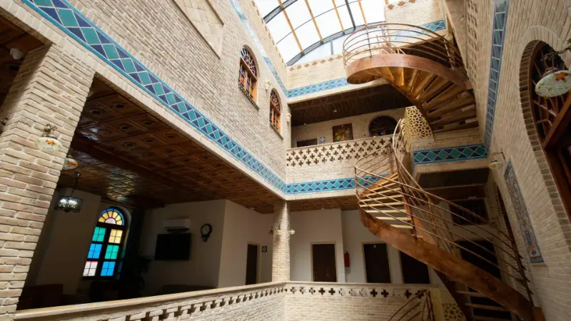هتل سنتی درباری 5